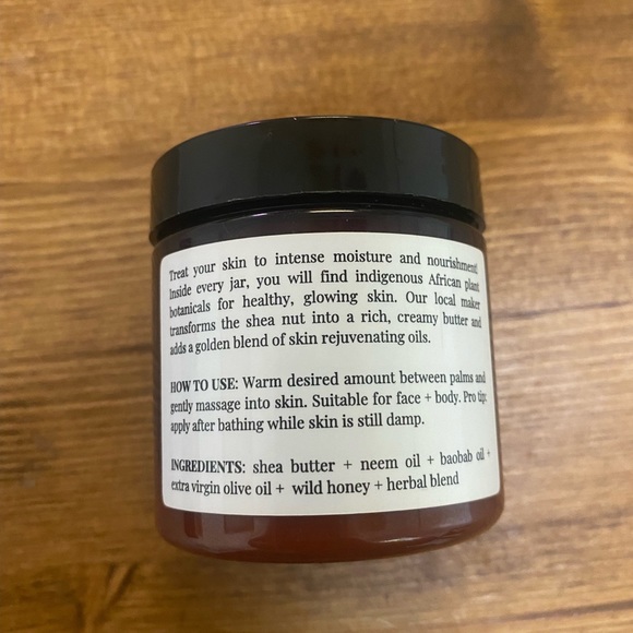 Golden Shea Butter - Picture 2 of 3